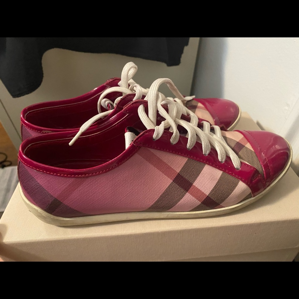Burberry sneakers